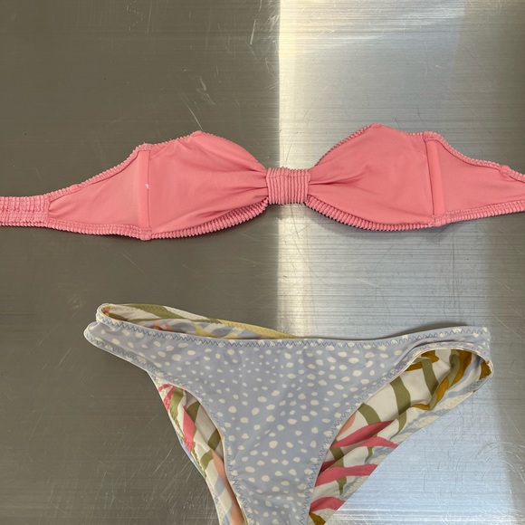 Billabong bathing suit - Picture 3 of 4